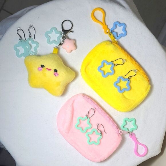 kandi kids by Mitize Handbags - Pastel Star Wallet zip bag & Earring 3 pc Set – Kawaii Rave Accessories w/ Clip